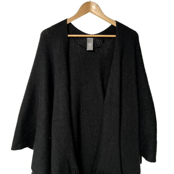 Vince Camuto Black Fringe Poncho Sweater Size One Size - Picture 5 of 6